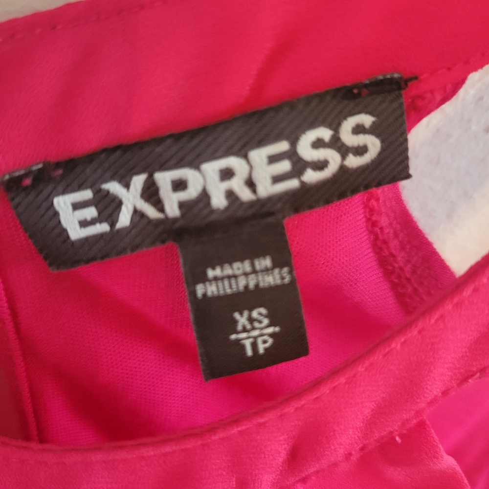 Express Blouse - Picture 2 of 3